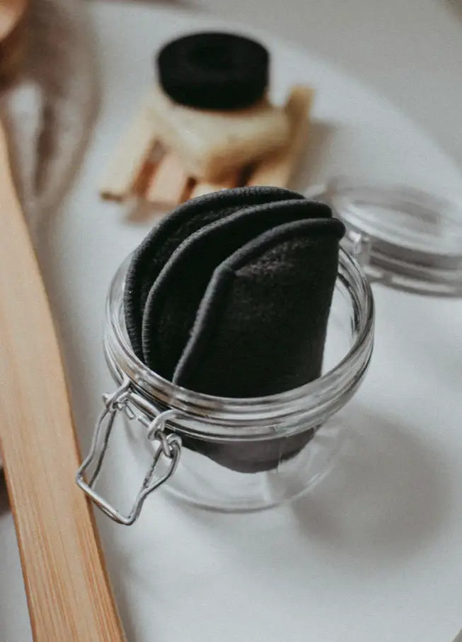 Zefiro - Charcoal Makeup Remover Pads (set of 7)
