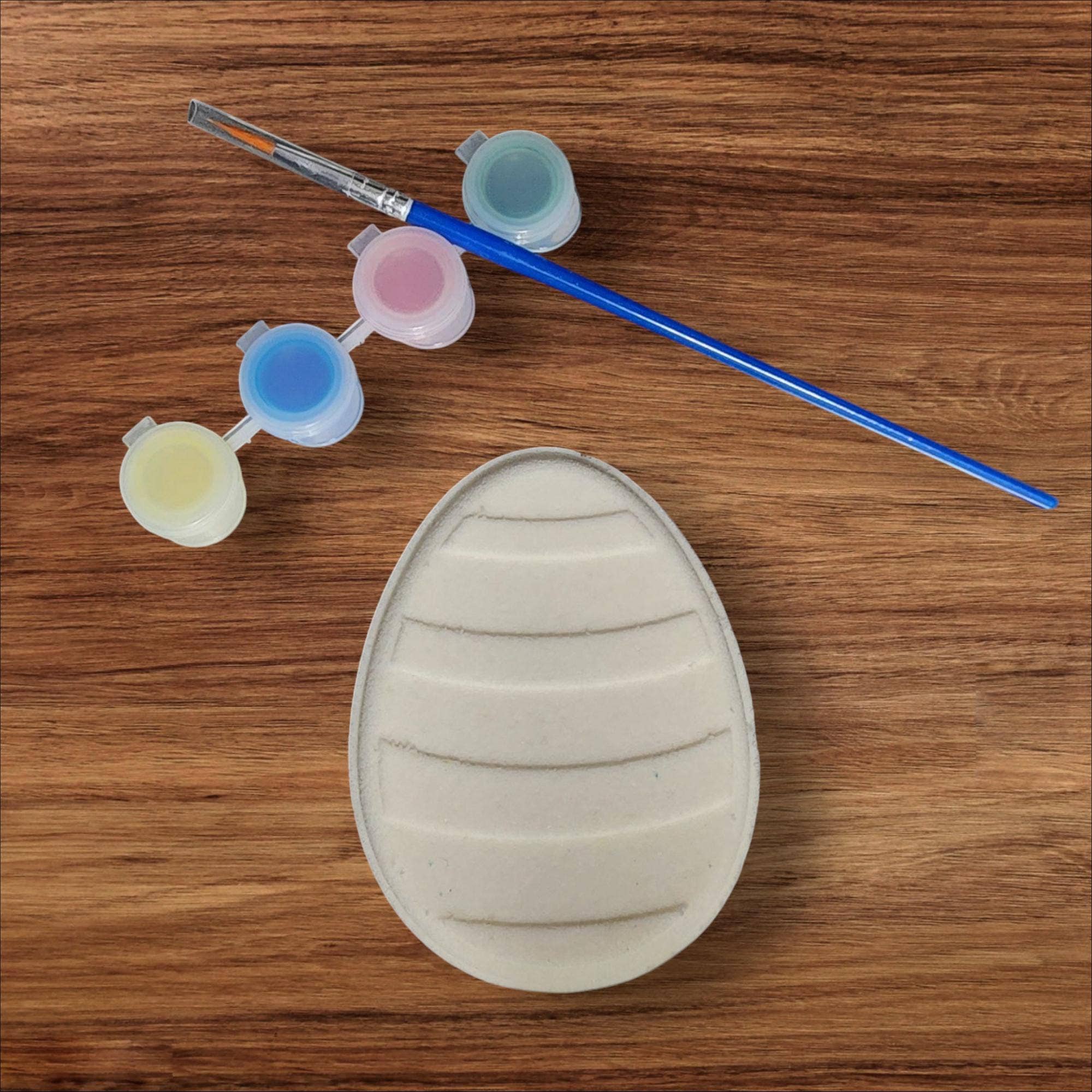 Paint your own easter egg bath bomb kit: Stripes
