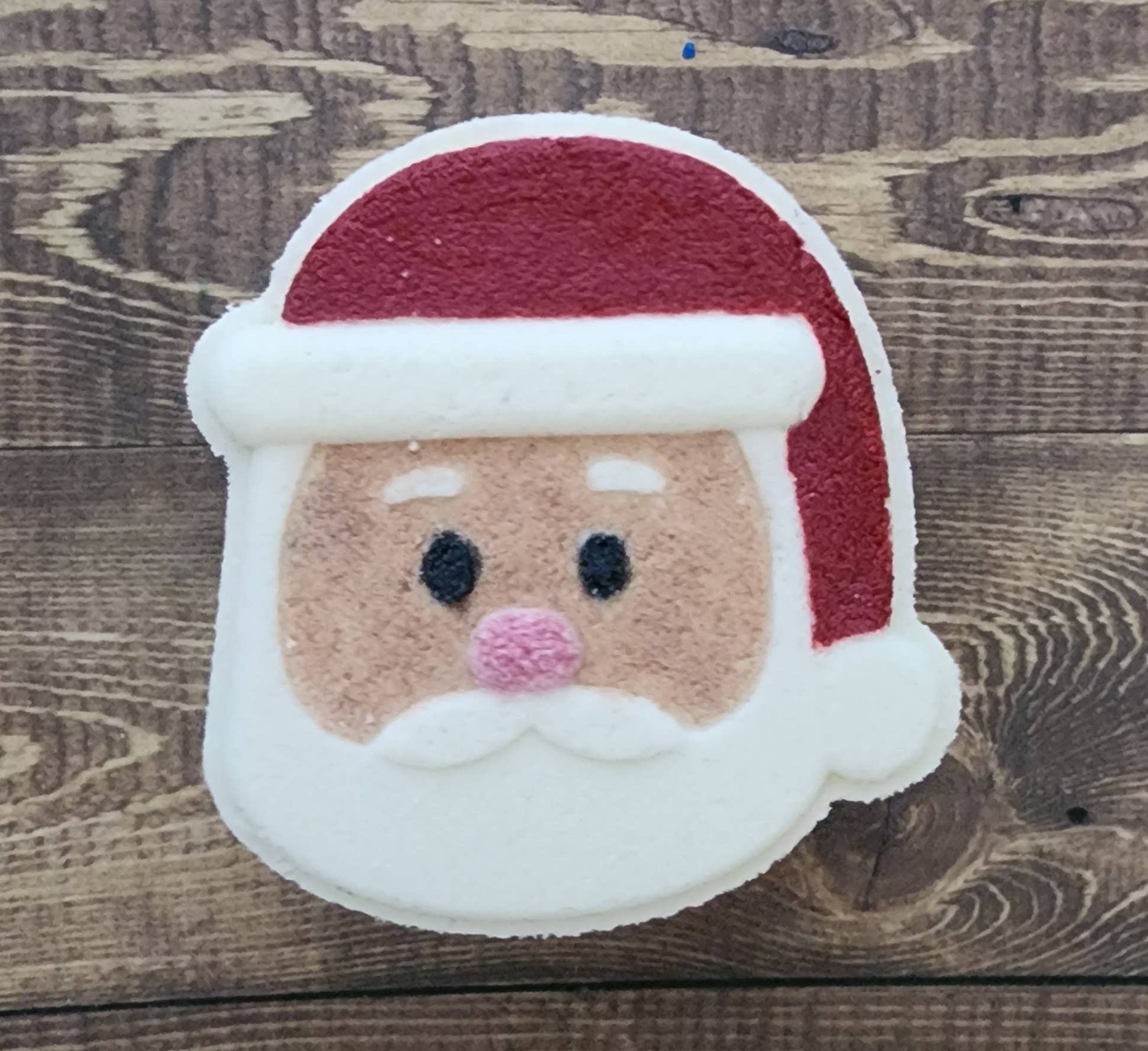 Fizz Bizz - Santa Face Bath Bomb 4 ounces Snowman Poop Fragrance
